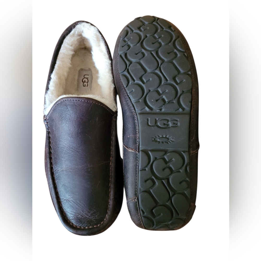 UGG Leather Ascot Slip-On Loafers Men's US 9